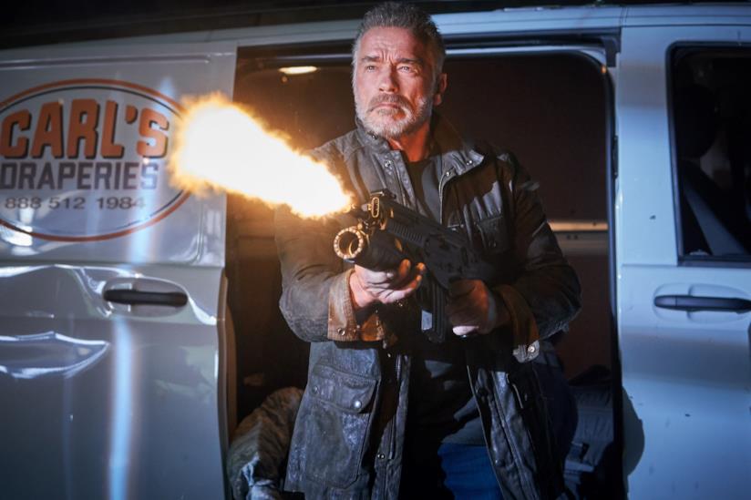 Schwarzenegger vi chiede di restare a casa in un video su Facebook Arnold Schwarzenegger in Terminator - Destino oscuro