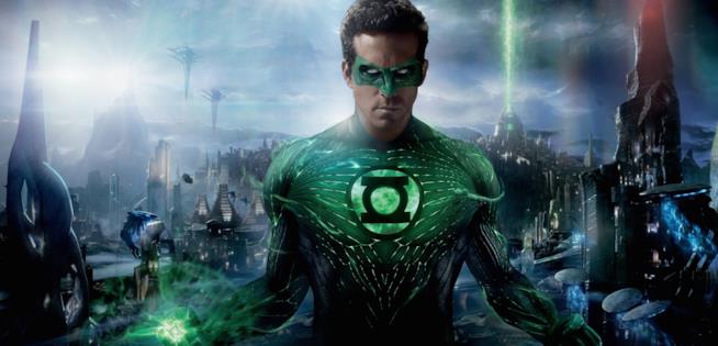 Lanterna Verde, il film con Ryan Reynolds sul supereroe DC Comics Ryan Reynolds è Lanterna Verde nel poster del film
