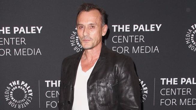 Diverse donne hanno accusato di violenza sessuale Robert Knepper, Theodore "T-Bag" Bagwell in Prison Break Robert Knepper a un evento ufficiale