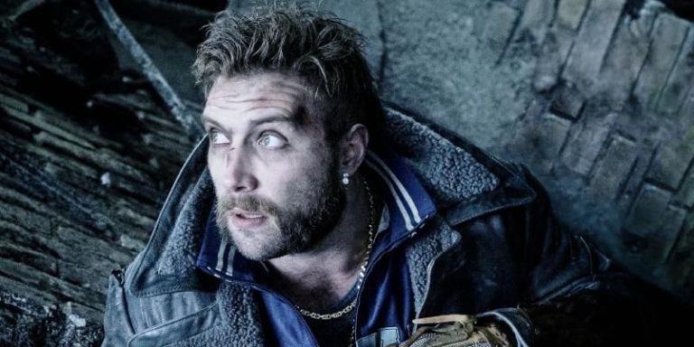 Jai Courtney - Captain Boomerang Una scena di Suicide Squad con Captain Boomerang
