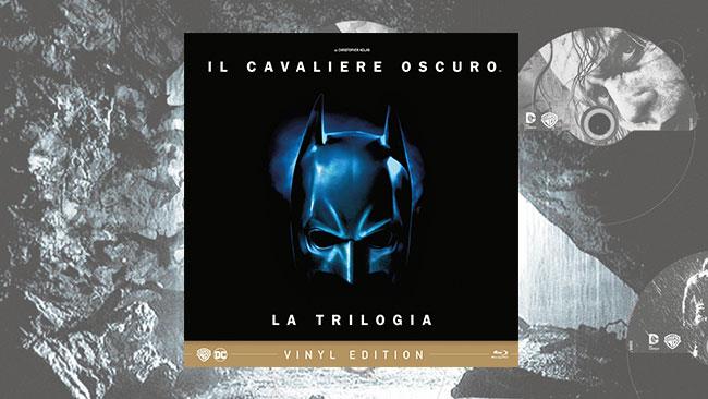 Il Cavaliere Oscuro - la trilogia: recensione della Vinyl Edition La cover della Vinyl Edition dedicata alla trilogia del Cavaliere Oscuro