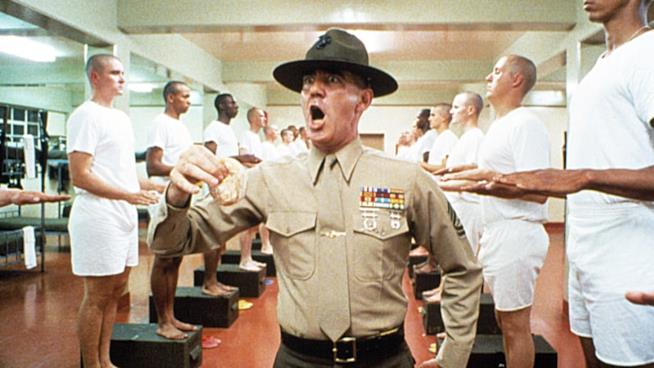 r lee ermey morto
