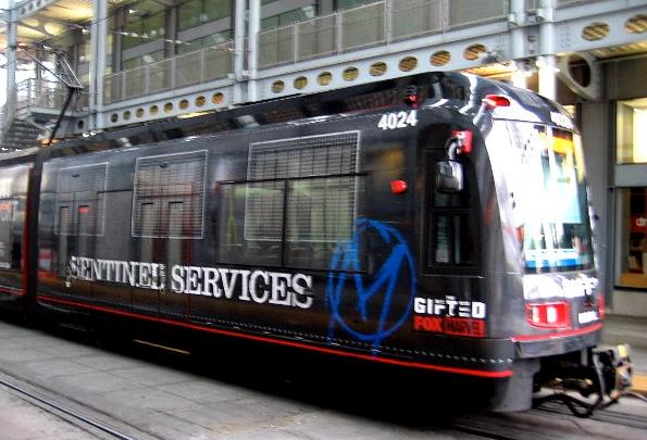 Il famoso Trolley di San Diego è stato abbellito a tema mutante, in attesa di The Gifted I protagonisti in un'immagine promozionale