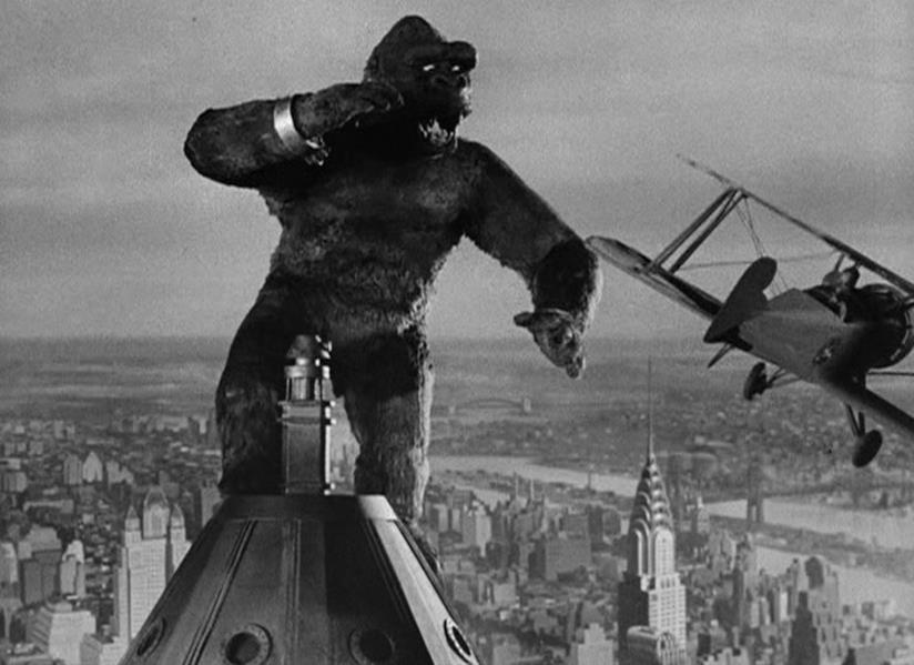 L'Empire State Building omaggia ancora King Kong con una mostra dedicata Una scena di King Kong del 1933, dove il gorilla si trova sopra l'Empire State Building