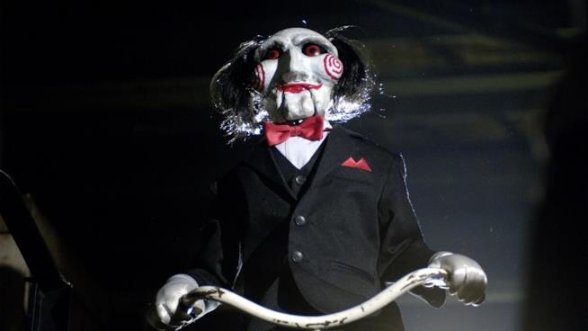 Jigsaw Virtual Room, il videogame in realtà virtuale di Saw: Legacy Jigsaw sul suo iconico triciclo