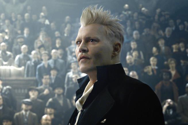 Johnny Depp memerankan Gellert Grindelwald dalam Fantastics Beast: The Criminal of Grindelwald