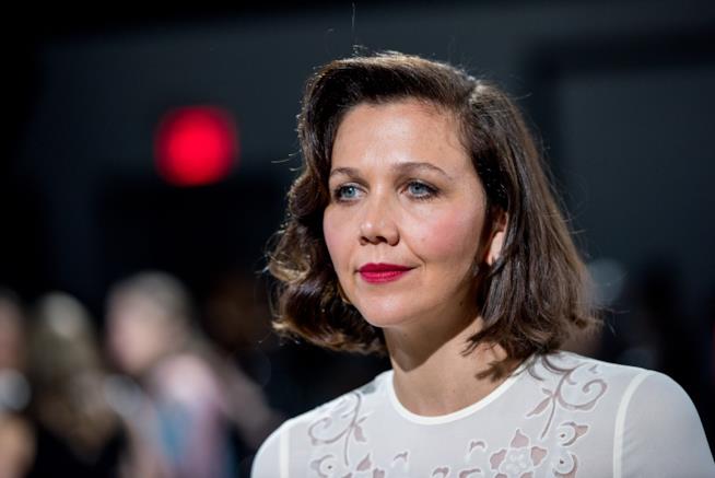 Maggie Gyllenhaal vuole adattare un romanzo di Elena Ferrante per il suo esordio alla regia Primo piano di Maggie Gyllenhaal