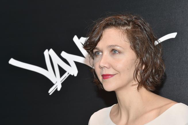Maggie Gyllenhaal dirigerà un adattamento de La figlia oscura di Elena Ferrante Primo piano dell'attrice Maggie Gyllenhaal