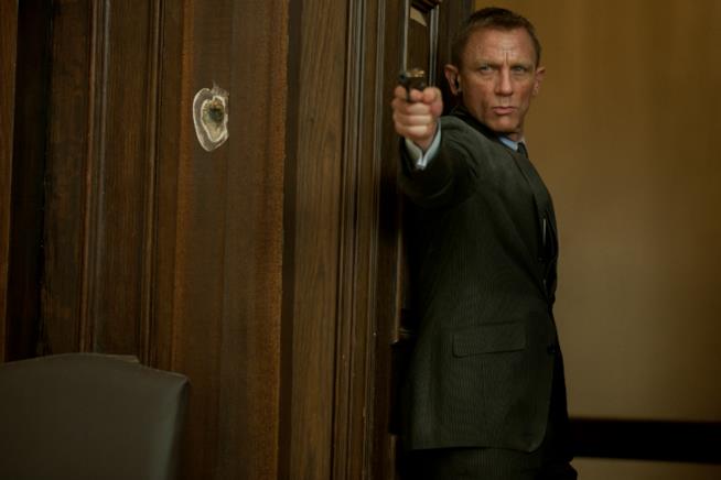 Daniel Craig protagonista di Bond 25 Daniel Craig in una scena di Skyfall