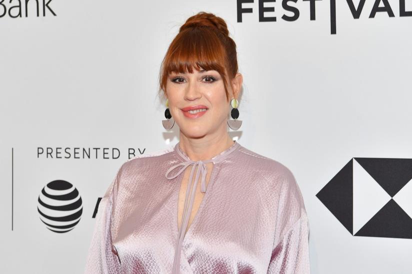 Molly Ringwald, stella dei rom-com anni '80, è contraria al reboot di Breakfast club Molly Ringwald in una foto recente