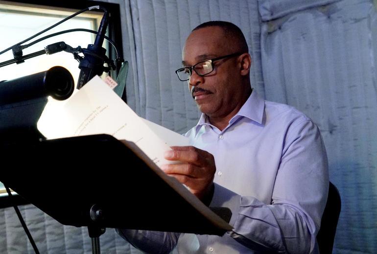 Rocky Carroll, lo speaker di questo speciale L'attore Rocky Carroll