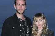 Miley Cyrus ha rilasciato il suo nuovo singolo che sembra parlare di Liam Hemsworth Miley Cyrus e Liam Hemsworth
