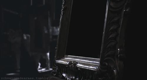 Supernatural una scena della puntata Maria la Sanguinaria Una scena del quinto episodio della prima stagione di Supernatural