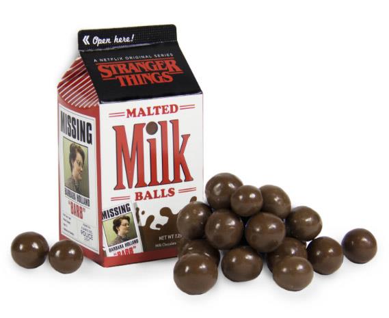 I dolci della serie TV Stranger Things Le palline di cioccolato al latte di Stranger Things contenute in una finta busta di latte. Questa riporta il messaggio che Barb è sparita