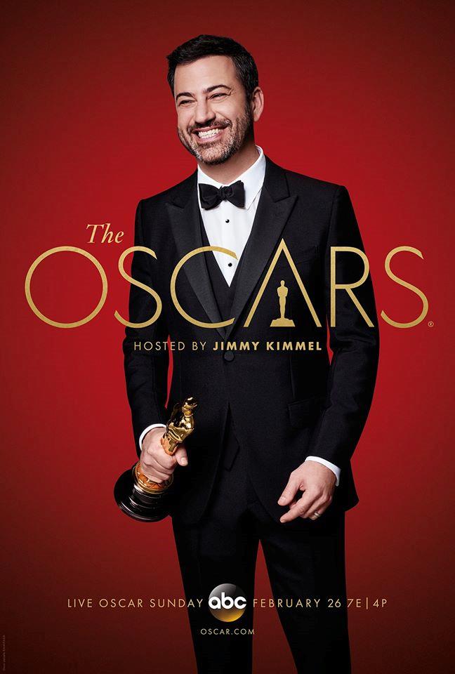 Oscar 2017: Jimmy Kimmel Poster Jimmy Kimmel con in mano un Oscar