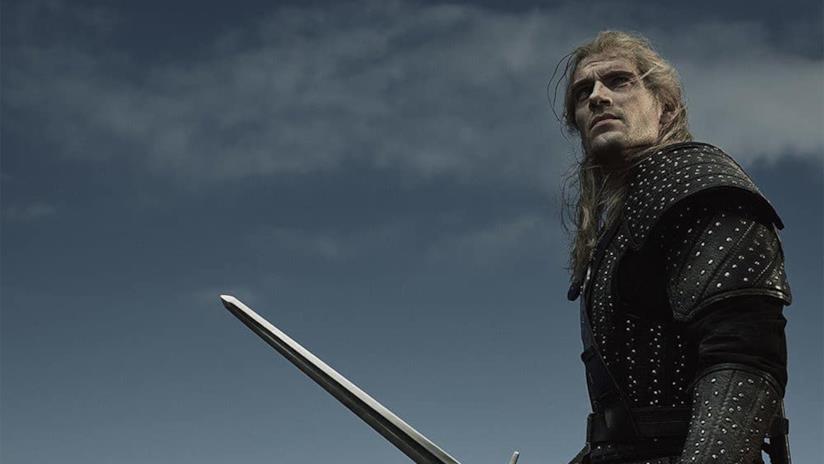 Tutte le ultime novità su The Witcher: sesso, violenza, somiglianze e peculiarità della serie Netflix Henry Cavill nei panni di Geralt in The Witcher