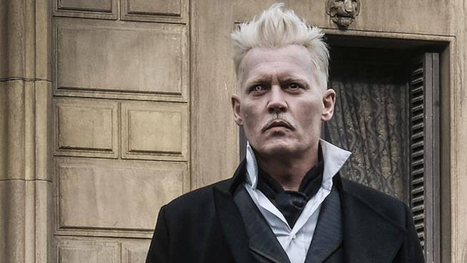 Johnny Depp parla del suo controverso casting in Animali Fantastici Johnny Depp in Animali Fantastici 2