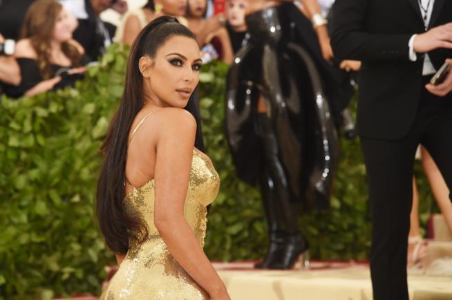 Kim Kardashian sfida la censura di Instagram con una nuova foto hot Kim Kardashian
