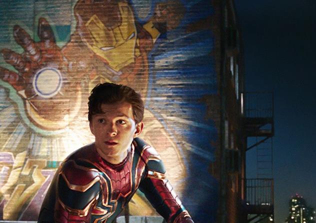 Il dolore di Peter e della Terra per la scomparsa di Iron Man in Avengers: Endgame Tom Holland nei panni di Peter Parker in Spider-Man: Far From Home