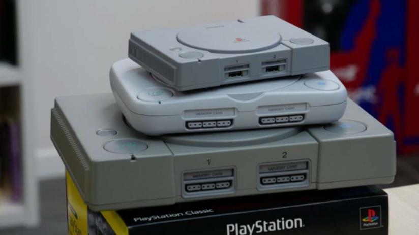 Un fan ha creato una versione portatile di PlayStation Classic Evoluzione della prima PlayStation