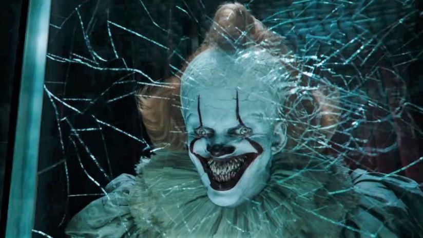 Stephen King ha una breve parte nel film IT: Capitolo 2, ecco i dettagli della scena Pennywise mostra un grande sorriso e i suoi denti affilati