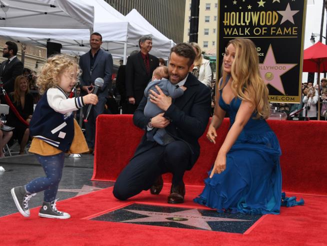 Ryan Reynolds e Blake Lively: genitori orgogliosi e emozionati al concerto di Taylor Swift Ryan Reynolds e Blake Lively e le loro figlie