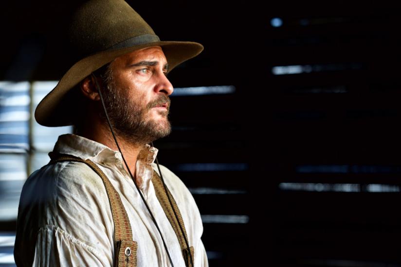 The Sisters Brothers, la recensione del western con Jake Gyllenhaal e Joaquin Phoenix da Venezia 75 Joaquin Phoenix