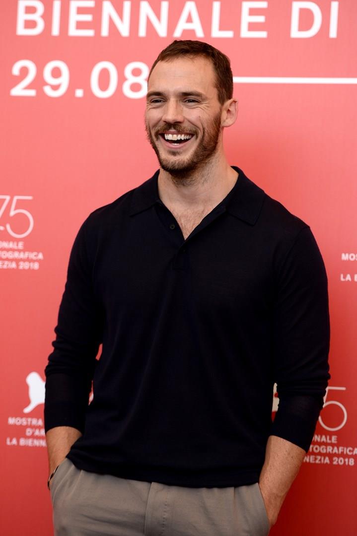 Un'immagine di Sam Claflin Sam Claflin in un'immagine dal carpet