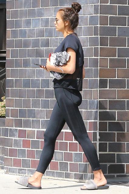 Irina Shayk perfetta a soli due mesi dal parto Irina Shayk di ritorno dalla sua lezione di pilates