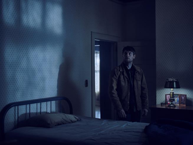 Annunciata la data di lancio di Outcast, nuovo show di Robert Kirman in arrivo su FOX Una scena di Outcast