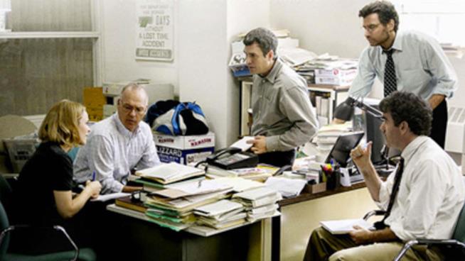 La vera storia raccontata nel film Il caso Spotlight Un dettaglio dal poster del film, con la redazione di Spotlight