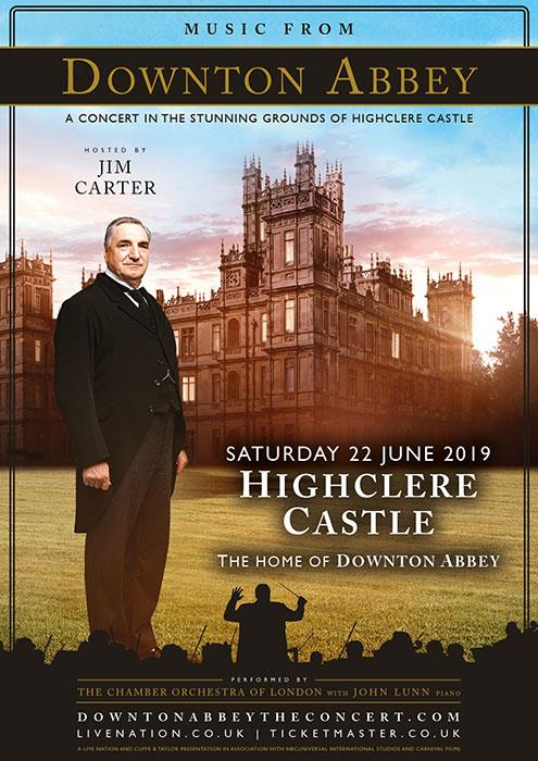 Il manifesto del concerto con le musiche di Downton Abbey Jim Carter nel manifesto di presentazione del concerto con le musiche della serie TV Downton Abbey