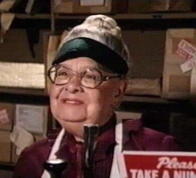 Miss Emma Tisdale, la postina di Hazzard Emma Tisdale, personaggio di Hazzard
