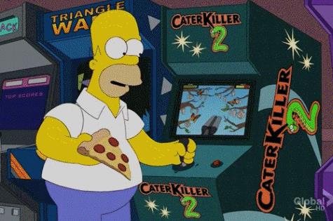 OMS: ''La dipendenza da videogame è un disturbo mentale'' Homer Simpson alle prese con un videogame