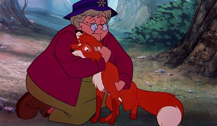 Red e Toby racconta un'amicizia indissolubile Red si separa dalla sua anziana padroncina