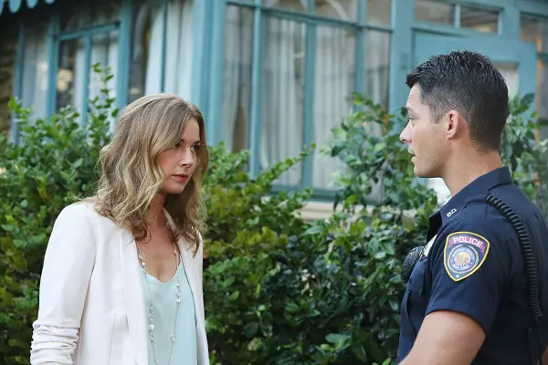 Poliziotti, donne e marinai nella quarta stagione di Revenge - 1