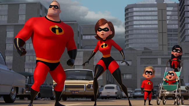 Brad Bird non vuole né Gli Incredibili 3 né un crossover con gli Avengers La famiglia Parr de Gli Incredibili 2