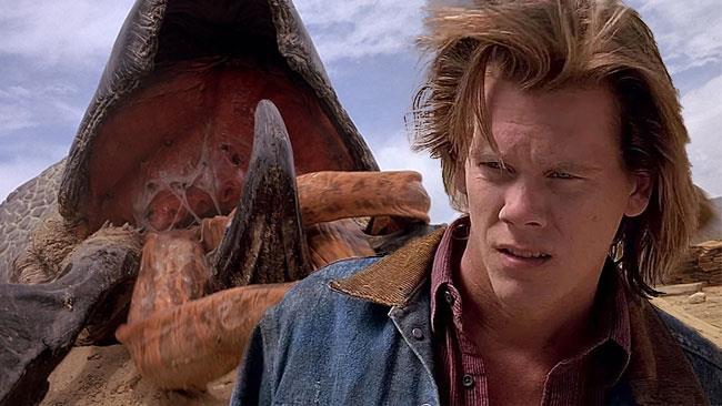 Il reboot di Tremors si farà Kevin Bacon e un Graboid
