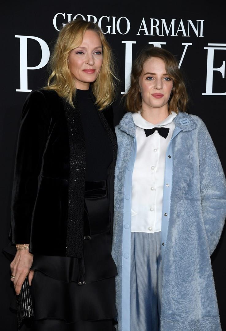 Uma Thurman e la figlia Maya Hawke, attrici americane Uma Thurman e la figlia Maya Hawke sorridono ai fotografi