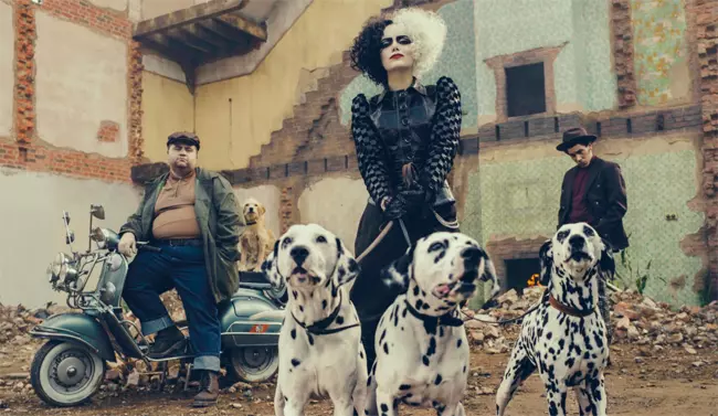 Crudelia DeMon nel live-action Disney con Emma Stone Emma Stone nel ruolo di Cruella