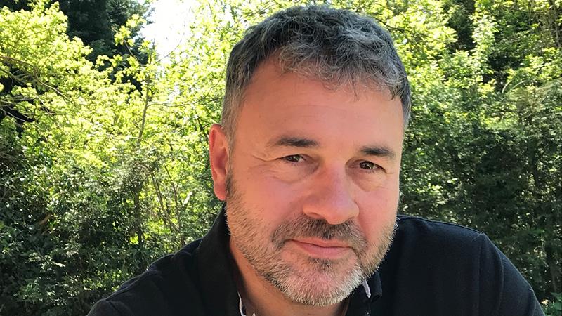 Dopo Netflix, l'Italia: Richard K. Morgan, lo scrittore di Altered Carbon, sarà ospite del Trieste Science+Fiction Festival Richard K Morgan