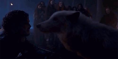Spettro Jon carezza Spettro