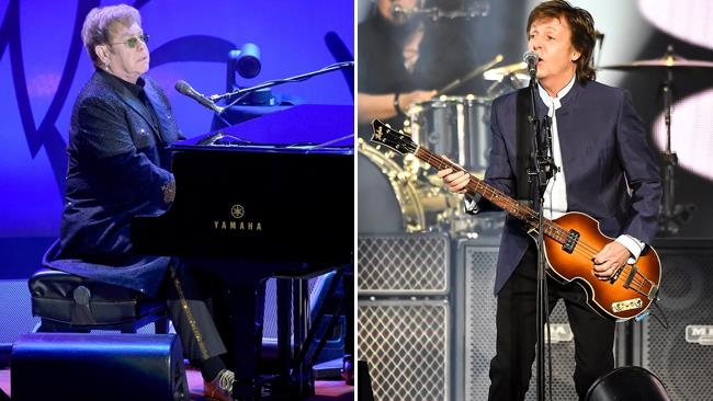 Elton John e Paul McCartney ricordando le vittime della strage di Orlando Elton John e Paul McCartney in concerto