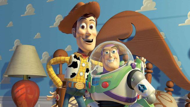 Toy Story 4, Tim Allen ha finito il doppiaggio di Buzz Lightyear Woody e Buzz di Toy Story doppiati da Tom Hanks e Tim Allen