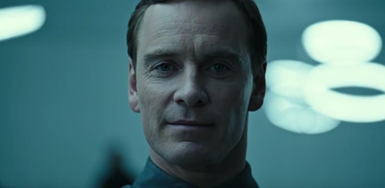 Alien: Covenant, la recensione senza spoiler: tanto imbarazzo, poco terrore Michael Fassbender in Alien: Covenant