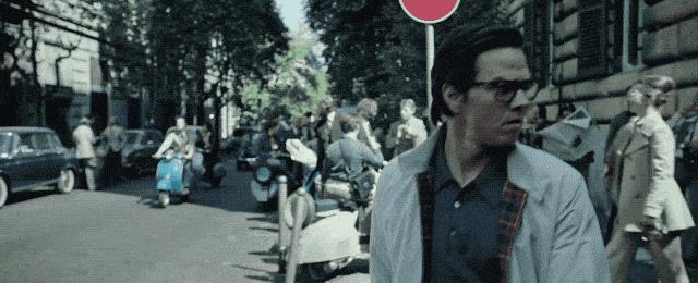 Tutti i soldi del mondo, al cinema il nuovo film di Scott Mark Wahlberg in una scena