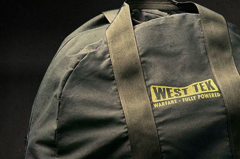 Fallout 76, la Power Armor Edition include una borsa in nylon anziché in tela: scoppia la polemica La borsa in tela che doveva essere inclusa in Fallout 76 Power Armor Edition