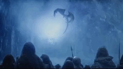 Viserion abbatte la Barriera GIF del drago Viserion che abbatte la Barriera in GoT 7