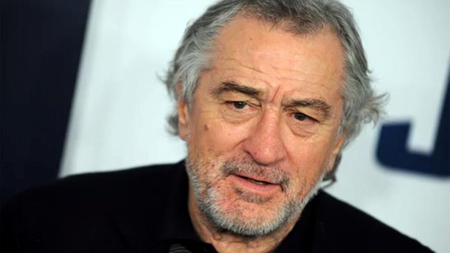 Robert De Niro darà davvero un pugno in faccia al nuovo Presidente Donald Trump? Robert De Niro