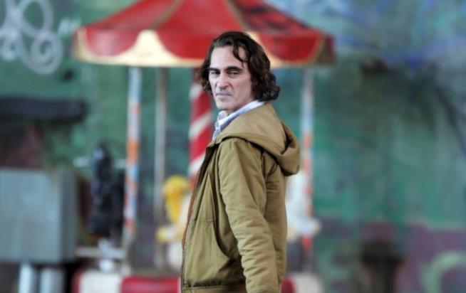 Non ci saranno tattoo nel film sul Joker di Todd Phillips Joaquin Phoenix nei panni di Joker